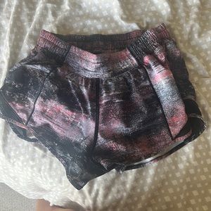 Lululemon Hotty Hot shorts